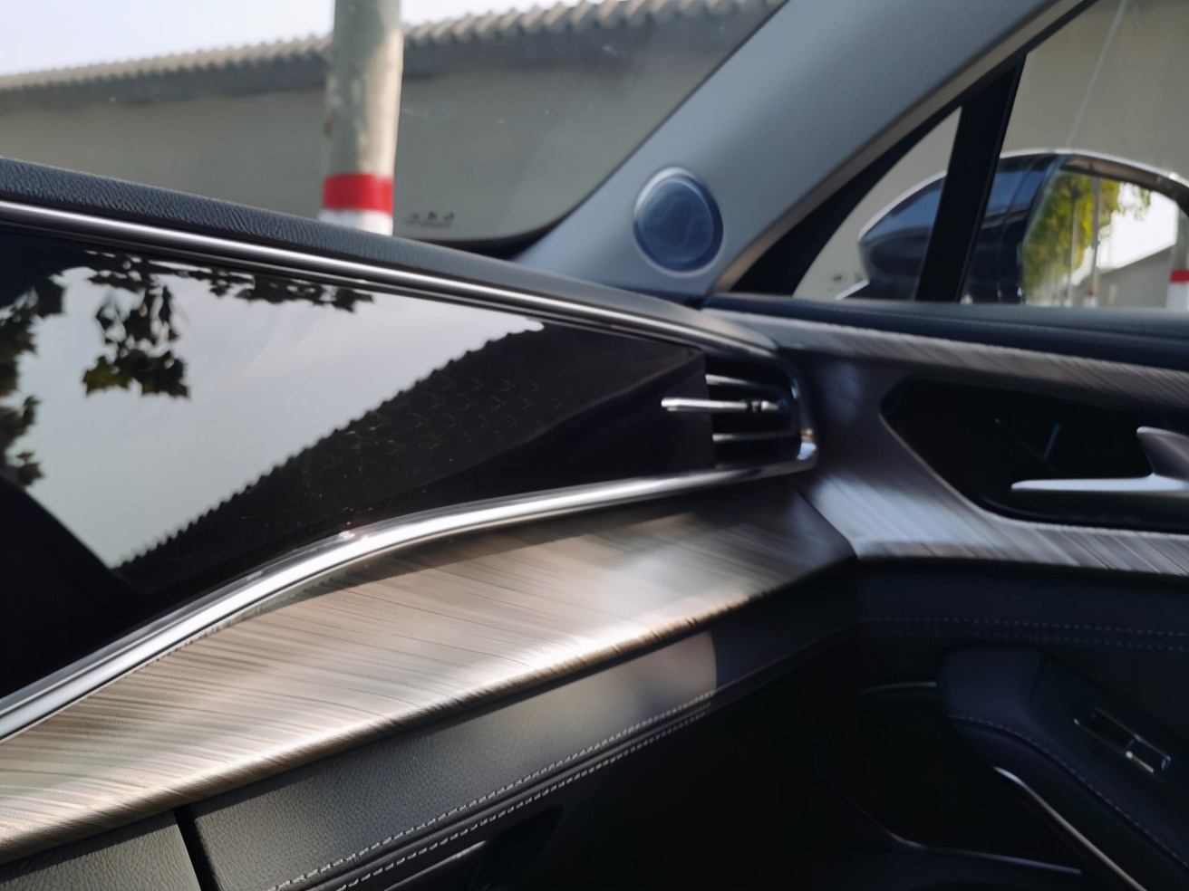 红旗h9发动机能跑多少公里,红旗h9的噪音大正常吗