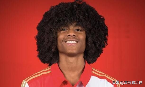 艾克森国足首秀梅开二度,艾克森打进国足多少球