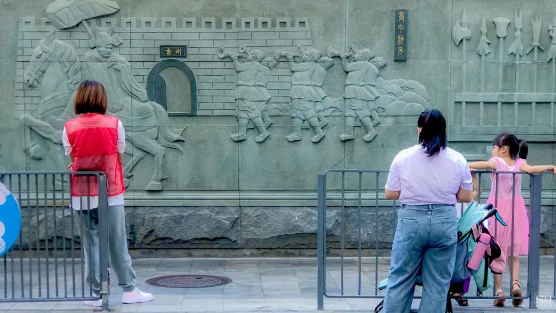 鎴戝姖浣犲埆涔版埧绯诲垪,鎴戝姖浣犲埆涔版埧绯诲垪鍚堥泦