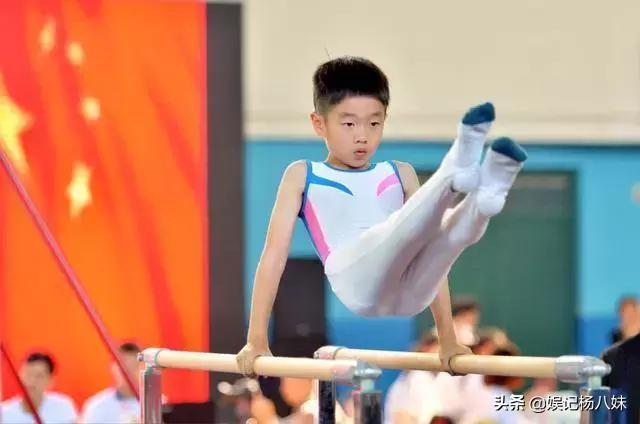 杨阳洋实际身高,11岁杨阳洋长头发