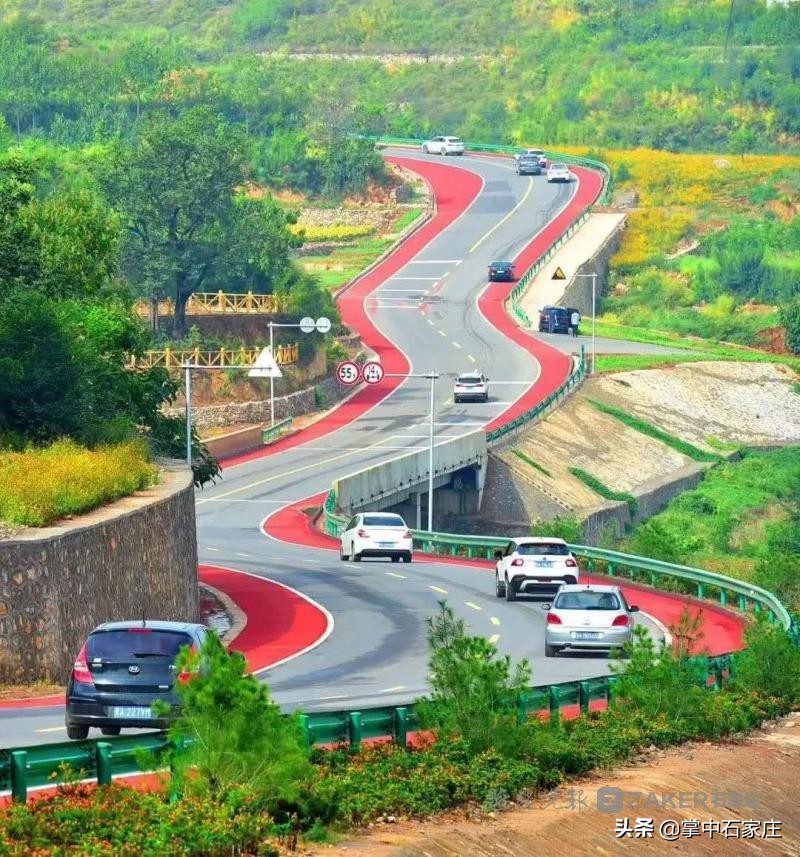 天路赏红叶自驾游古村落暨汽车特色农产品跨界行销活动顺利举行