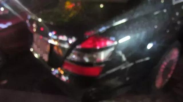 开共享汽车撞人,大学生开共享汽车撞人