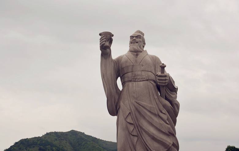 深度分析：一代霸王项羽为何走到了四面楚歌，十面埋伏的穷困地步