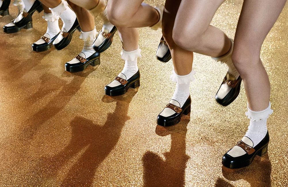 刘雯樱花紫色,刘雯拍过啥片