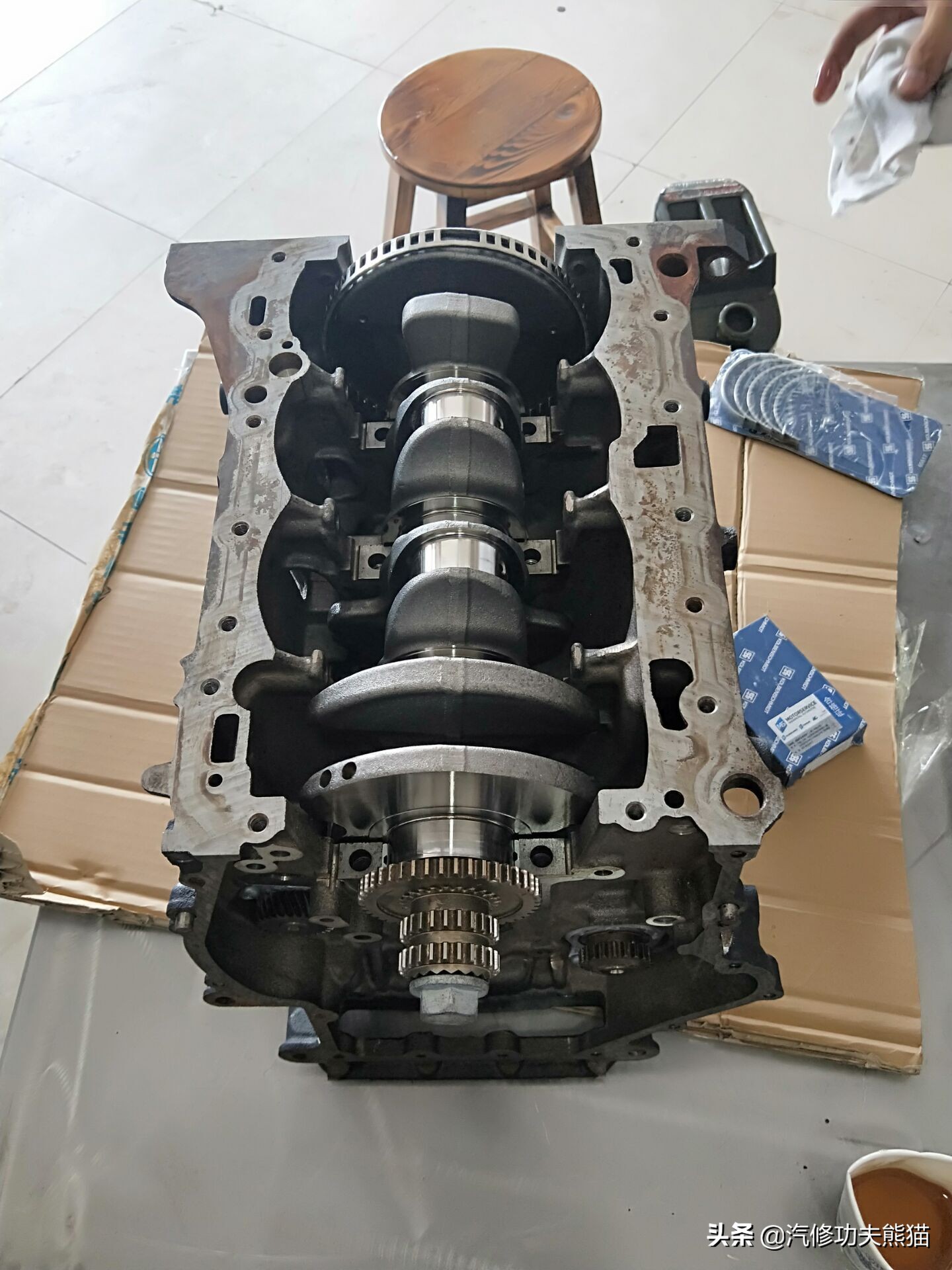 07年奥迪a6轻微烧机油怎么解决,奥迪2007款a6烧机油的原因