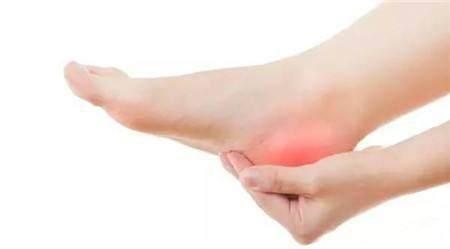 产后脚后跟疼100天内还可以补救,产后3个月睡醒脚后跟疼怎么回事