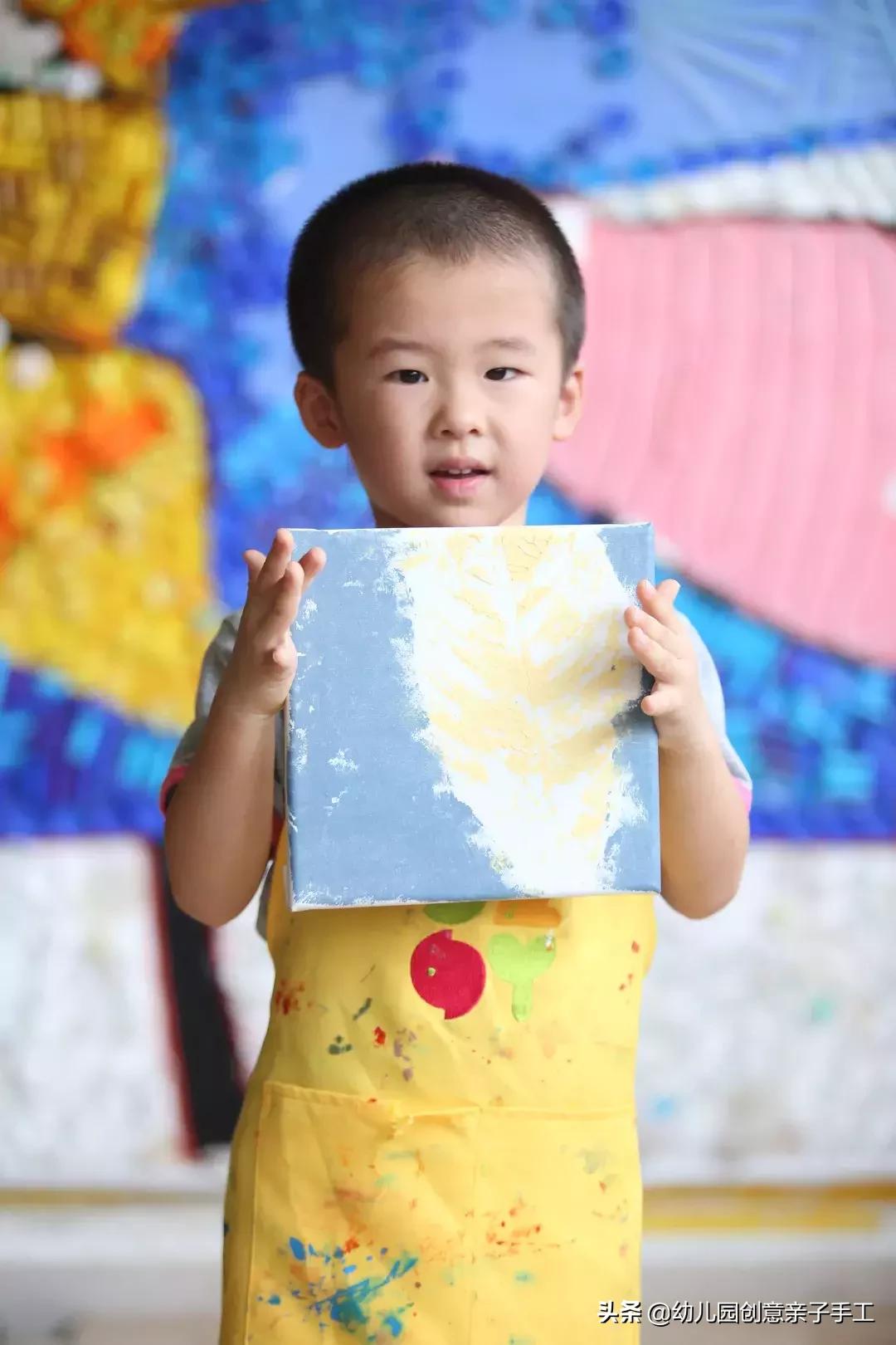 小班美工塑料袋拓印画教案,植物拓印创意教程视频