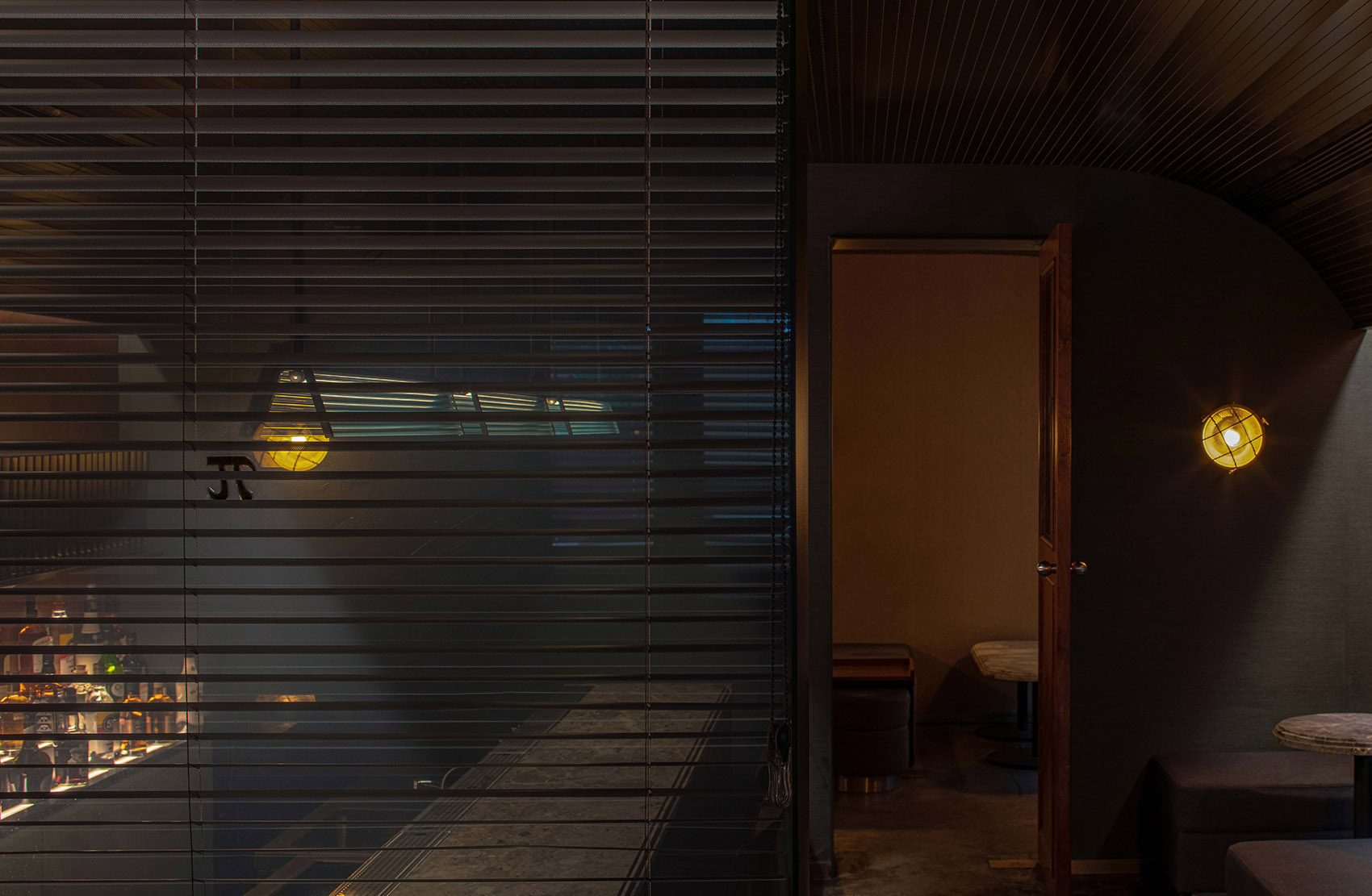 成都酒吧网红驻唱,成都酒吧网红