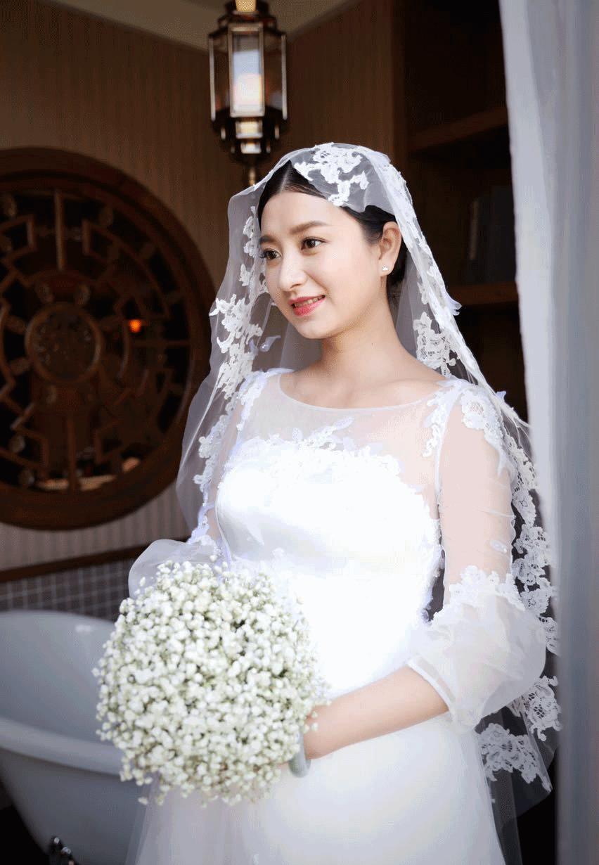 谢娜礼服女人味,谢娜穿旗袍惊艳