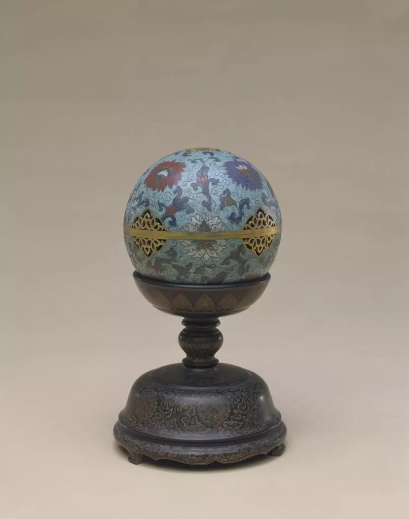 景泰蓝掐丝珐琅艺术,古董景泰蓝掐丝珐琅彩蛋一对价格