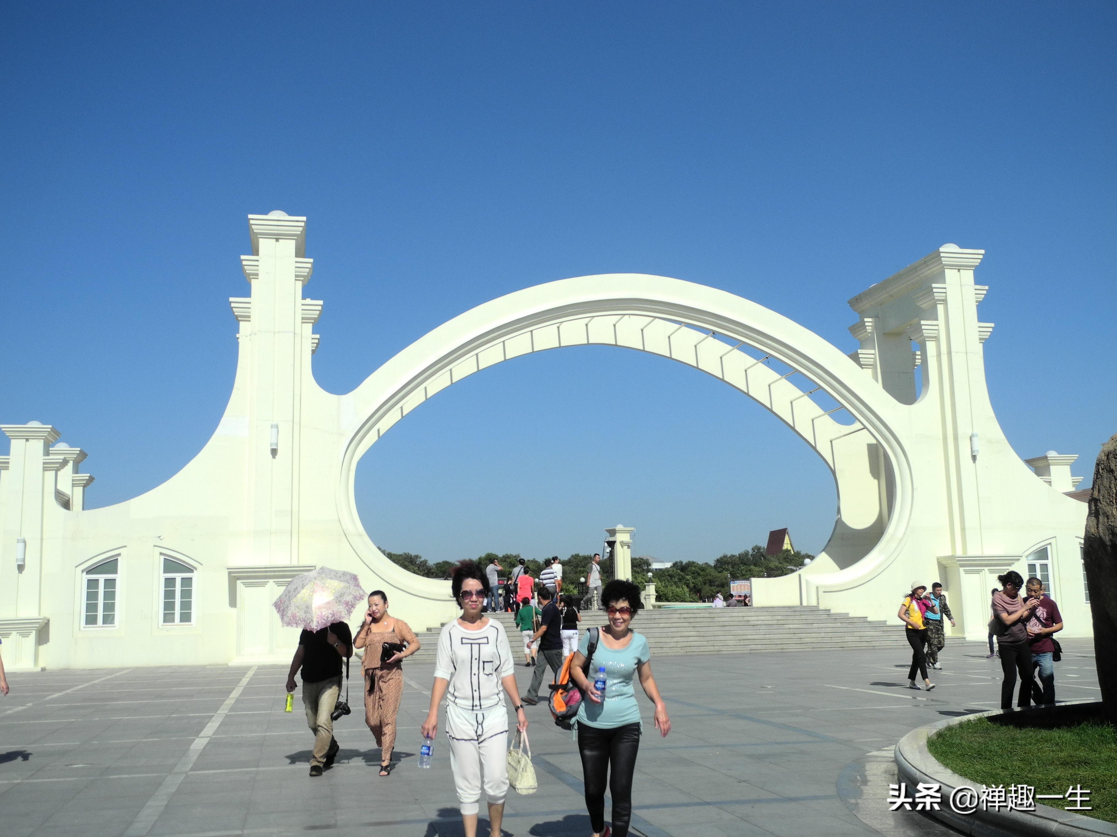 不是太阳岛！但大美湿地却都有一个像太阳般美丽的名字