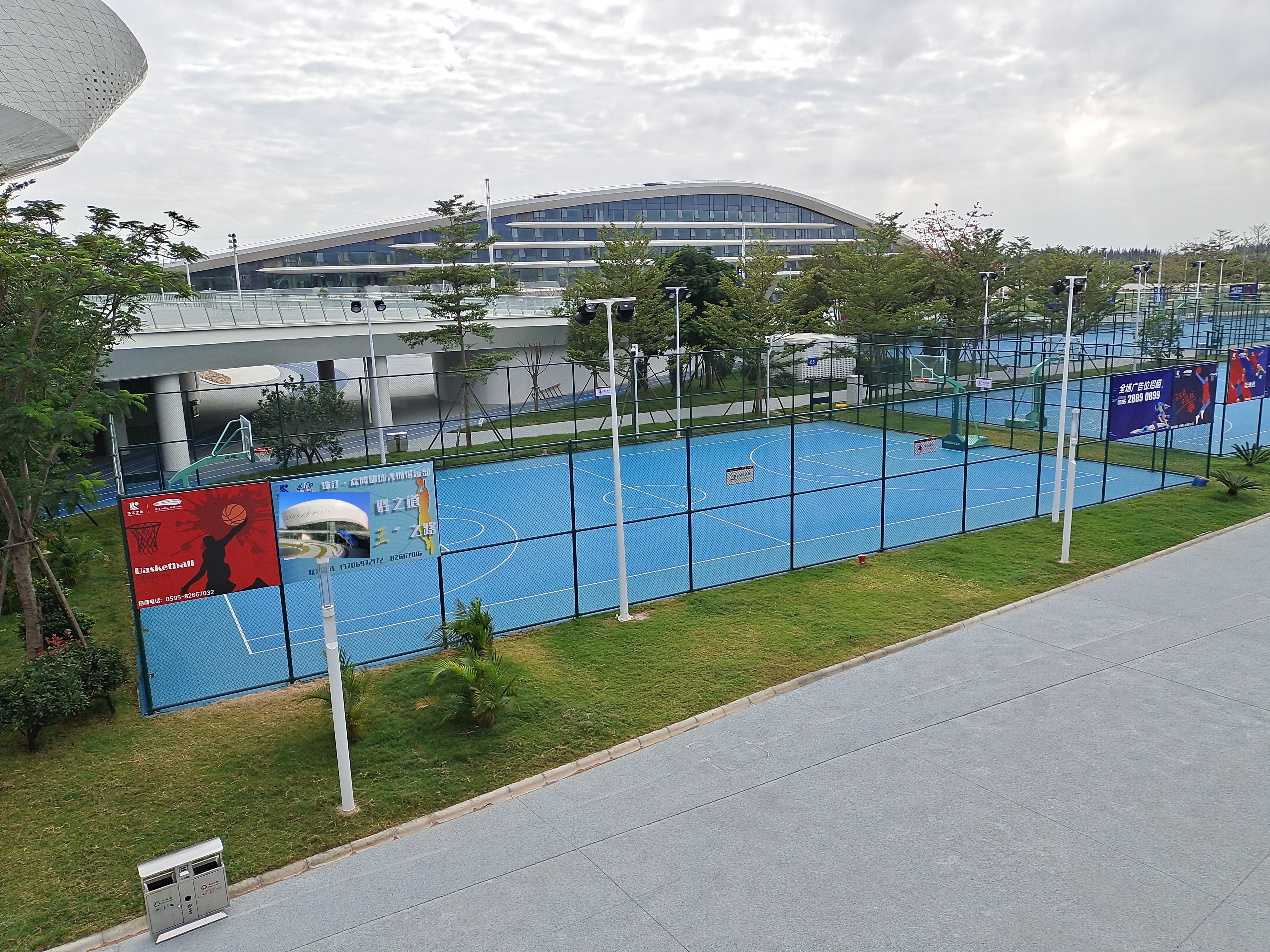 晋江市第二体育中心参观,晋江市第二体育馆全景