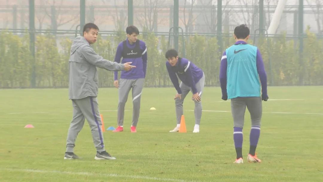 天津队于根伟经典进球,于根伟津门虎视频