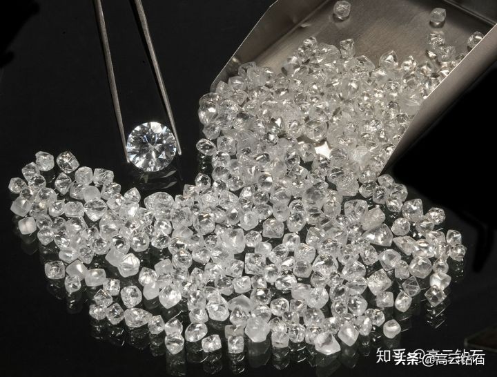 18k金莫桑石钻戒定制,钻戒定制哪家性价比最高