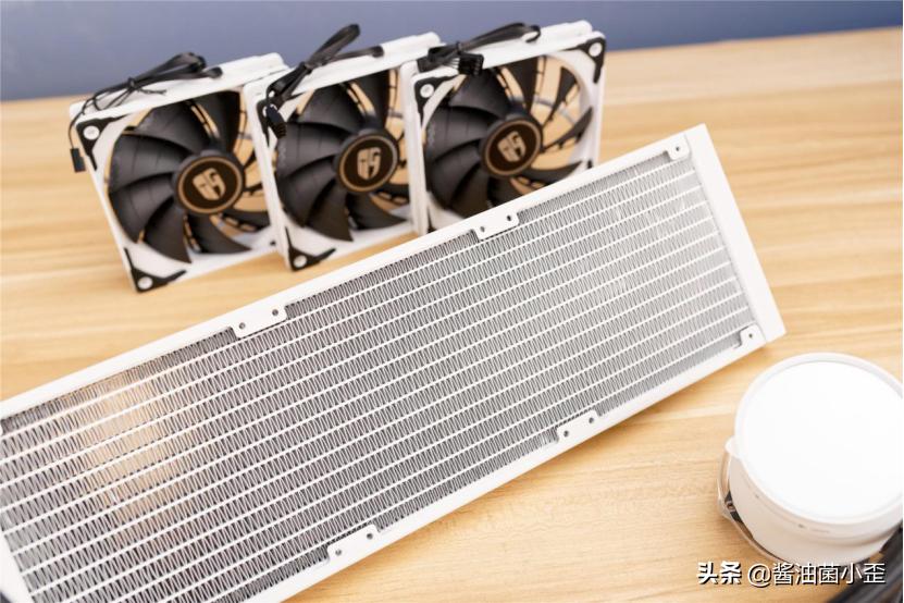 影驰rtx3090金属大师尺寸,影驰20周年纪念版rtx4090显卡开箱