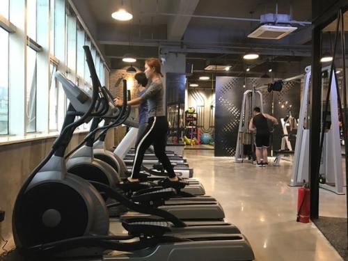 椭圆机减肥几档比较合适,椭圆机瘦身的最佳时间