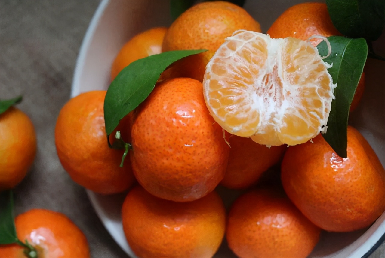 砂糖橘跟普通橘子有区别吗,真的砂糖橘和假的砂糖橘