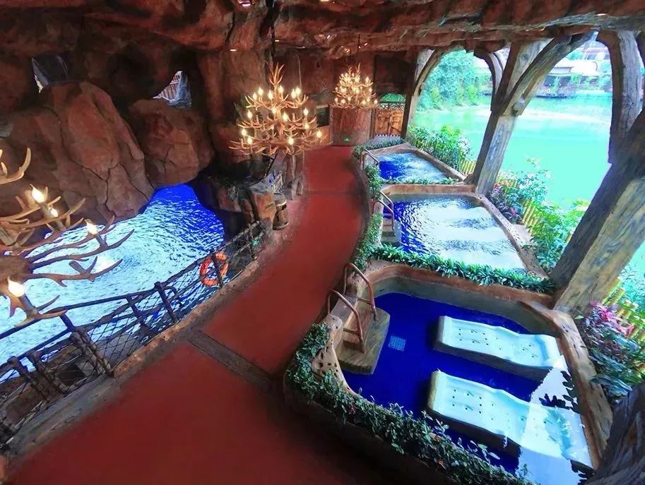 中秋国庆仅138元，两人同行玩转5A长鹿旅游休博园+童话动物王国