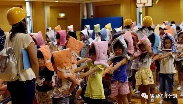 日本保护孩子的方法,儿童遇到危险如何自救拼音版