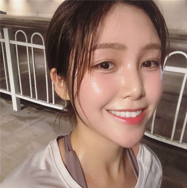 下巴反复长闭口粉刺怎么彻底去除,下巴长闭口粉刺的正确消除方法