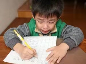 给宝宝取名字如果后悔了还能换吗,宝宝起名字被打错了怎么办