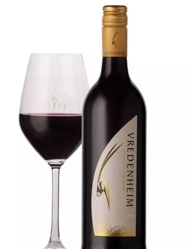 张裕大师级红酒最好喝,拉菲传奇和张裕解百纳特选哪个好