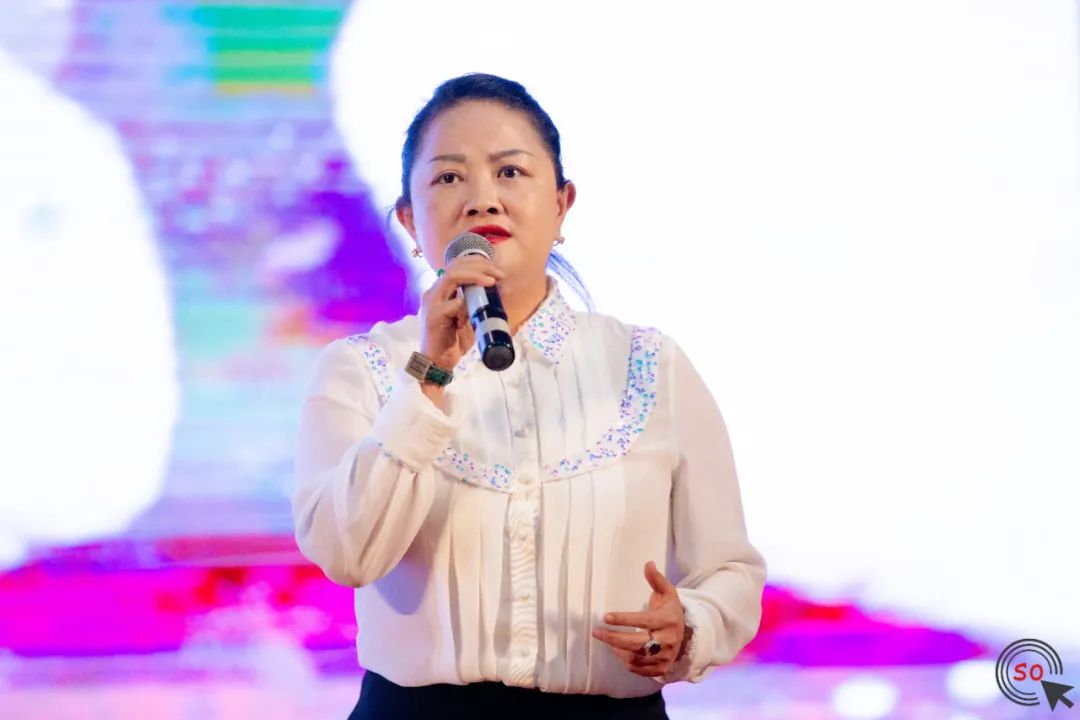 昆明行知中学教师节表彰大会,白塔中学隆重举行开学表彰大会