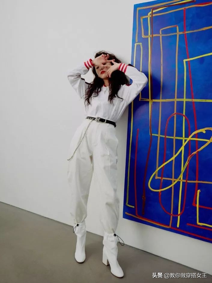 2020最潮搭配少不了这一条工装裤,初秋工装裤搭什么上衣