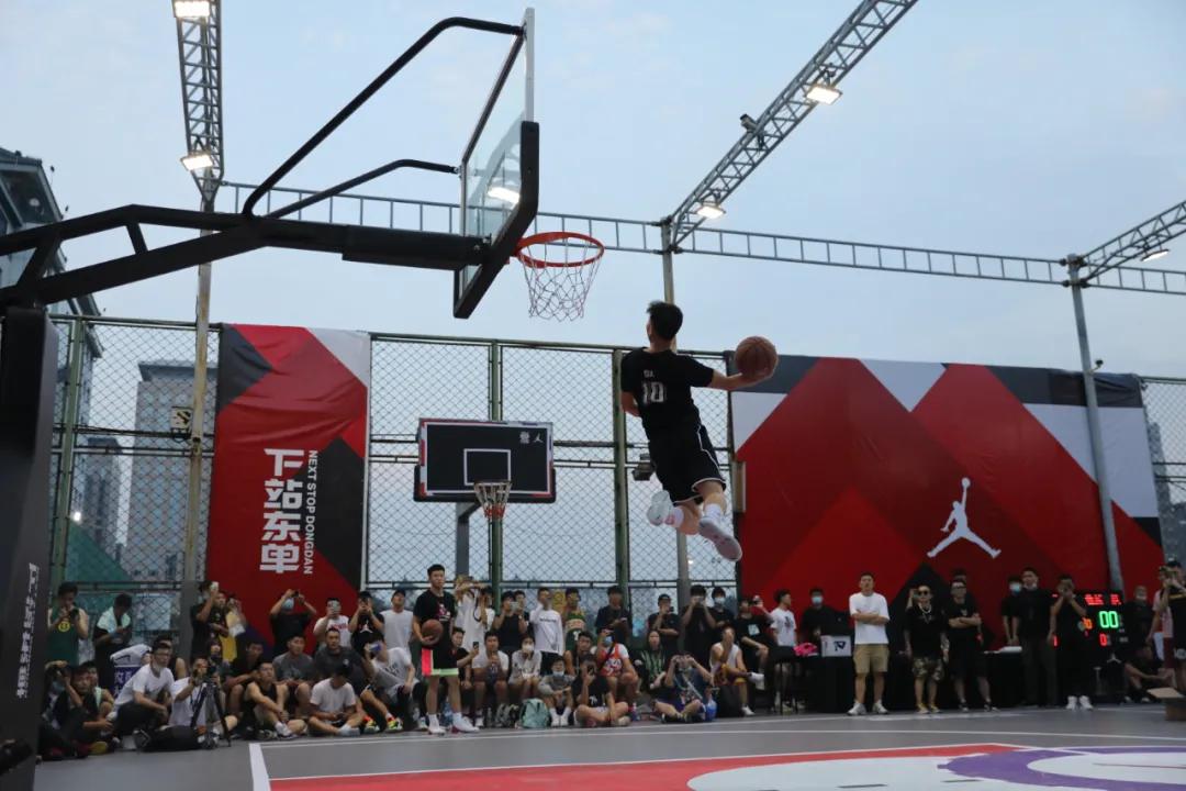 吹水鸭先知｜当宇航员、藤原浩、ow球鞋出现在老师的脚上...