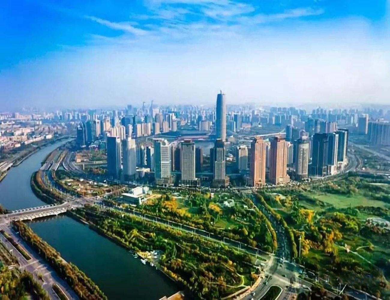 河南正在建设的一座医院,总用地面积200亩,设床位1000张