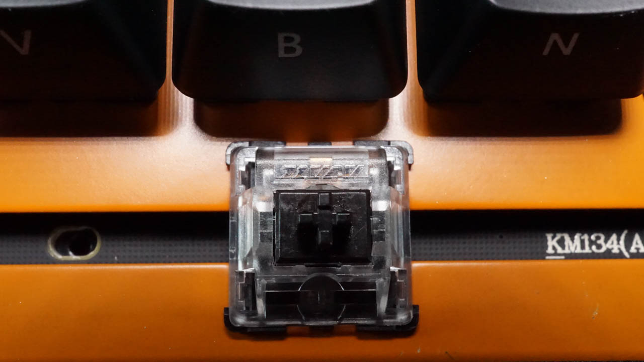 目前公认最好的矮轴机械键盘,樱花粉侧刻机械键盘