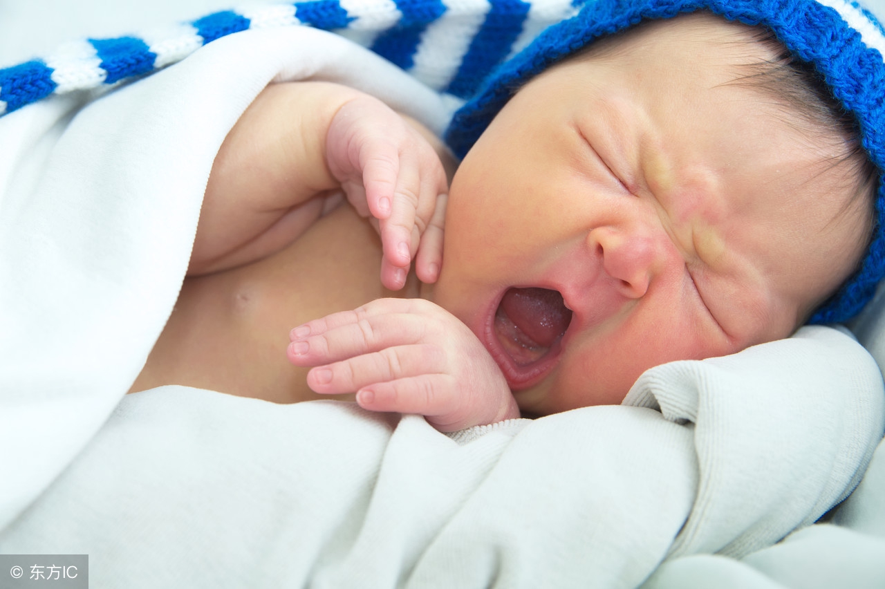 新生儿脐部发炎怎么护理,新生儿肚脐肉芽怎么治疗