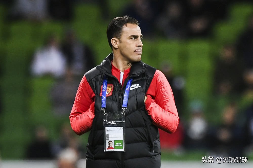 好惨一队！恒大手捏六大归化不敢买人国脚冬训全不在卡帅要哭了