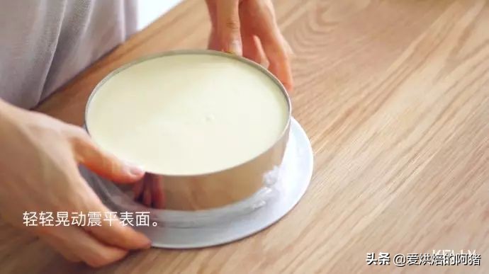 提拉米苏不用隔热打发蛋黄的方法,提拉米苏放蛋黄有什么用