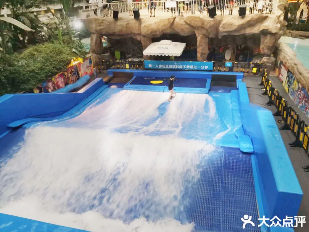 成都250000平方米的人造海滩约吗？杨洋已经帮你体验过了