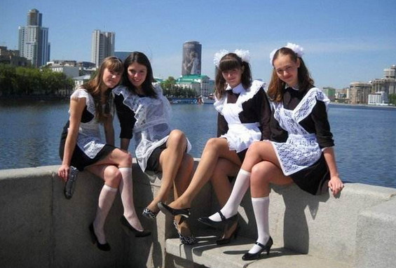 校服能看出来学校的等级,从校服看出学校地位