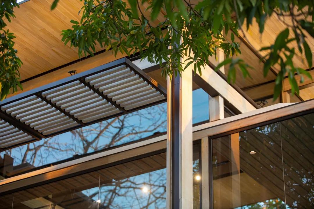 一个完全开放式的林中村落——哥斯达黎加体育中心