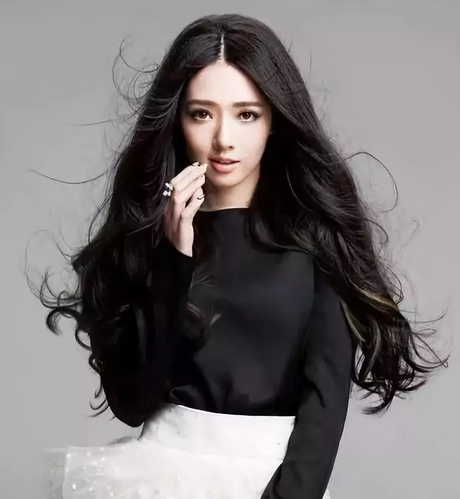 今年最流行的发型网红发型,今年最流行的网红发型颜色