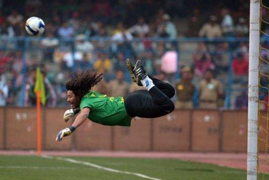 基恩足球精彩表现,足坛五大恶人基恩