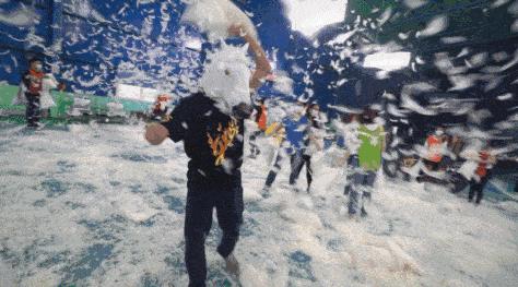 周末不够High？来武汉最华丽的酒吧来一场枕头大战吧