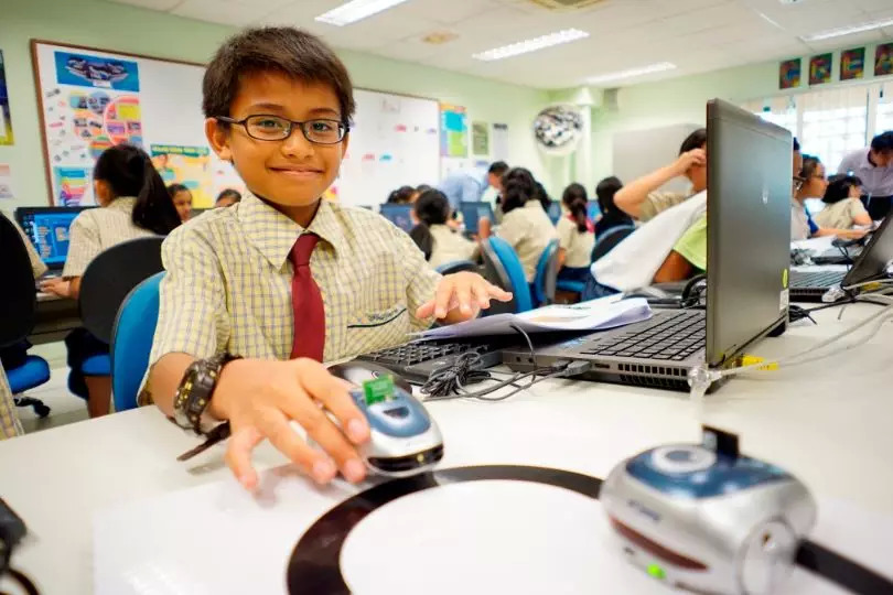 新加坡哪里能学编程,新加坡上学从小学到大学学制