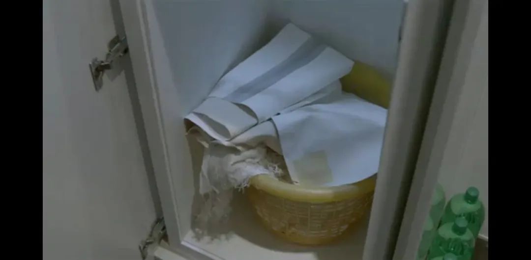 英剧9号秘事全部,英剧9号秘事讲的什么事