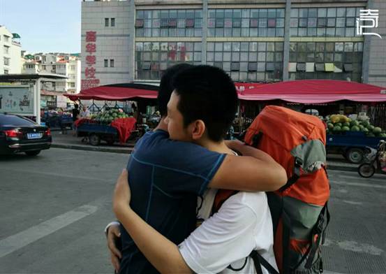 有一种爱叫隔代爱,有一种爱叫爸爸