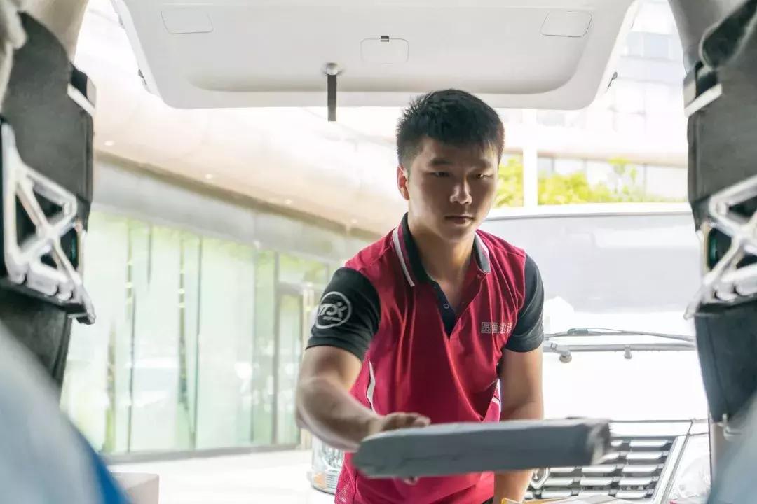 写错地址快递员很凶,价值3000元快递写错地址被签收