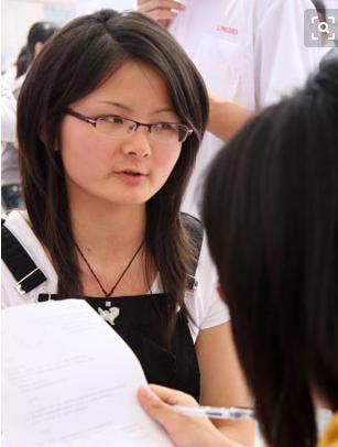 面试官字加一笔是什么,女面试官六字加一笔是什么字