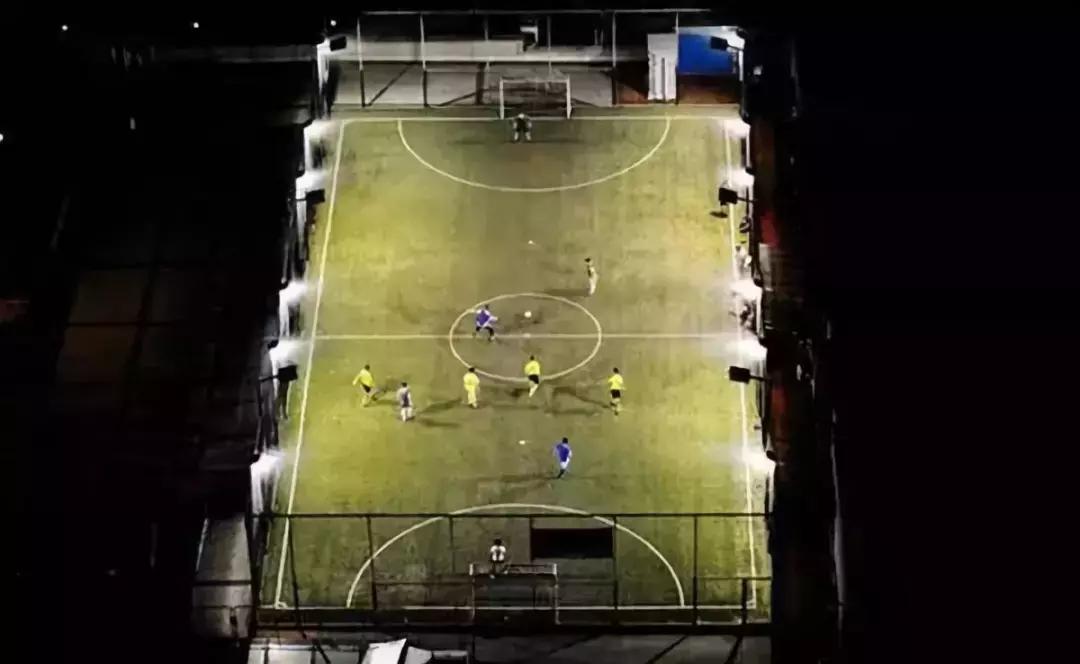 中国足球到底是什么问题,国内足球场为什么这么少