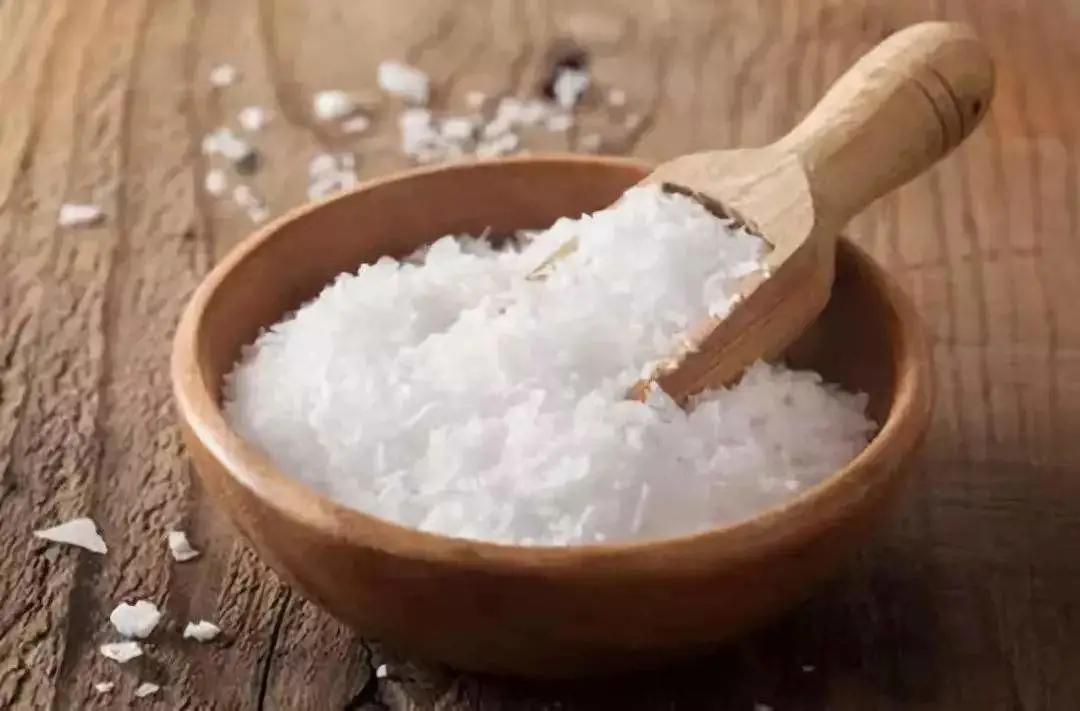 如何让牙齿变白去除黄渍牙膏推荐,口臭和牙黄用什么牙膏让牙齿变白