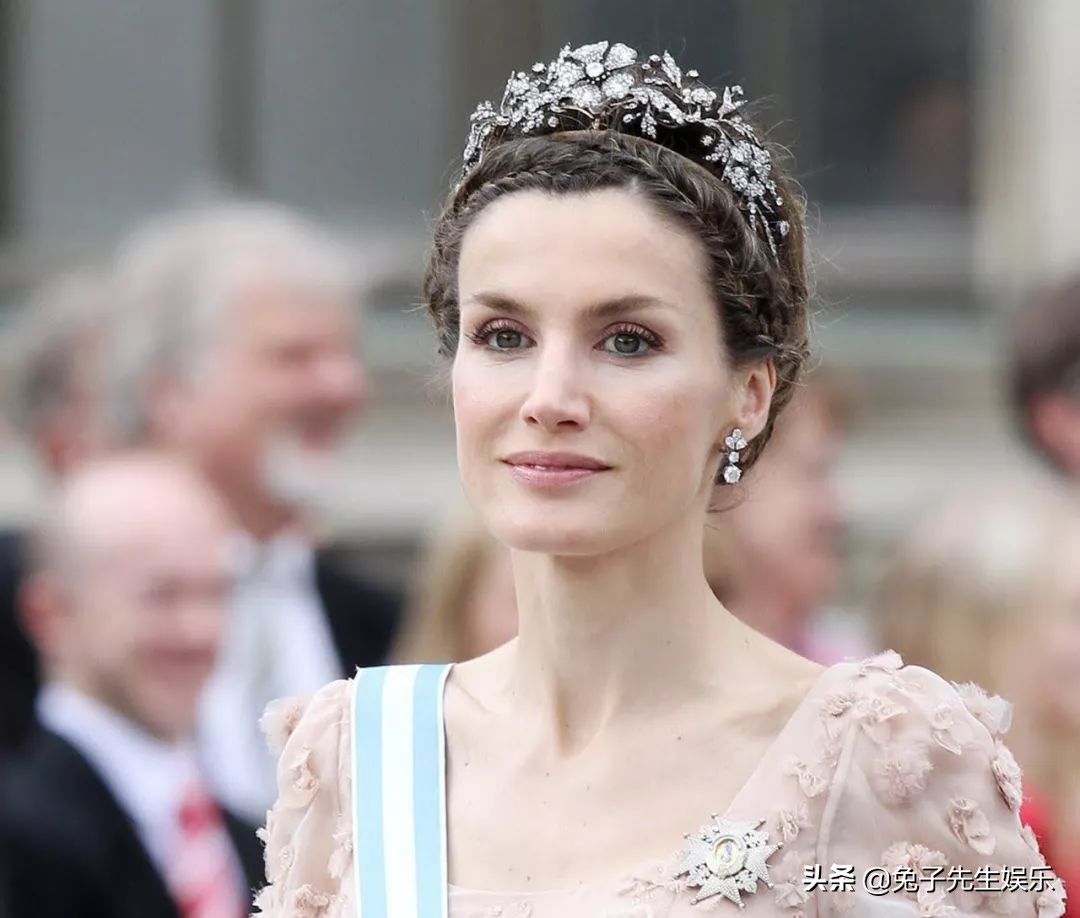 47岁西班牙王后二婚,47岁西班牙王后太惊艳