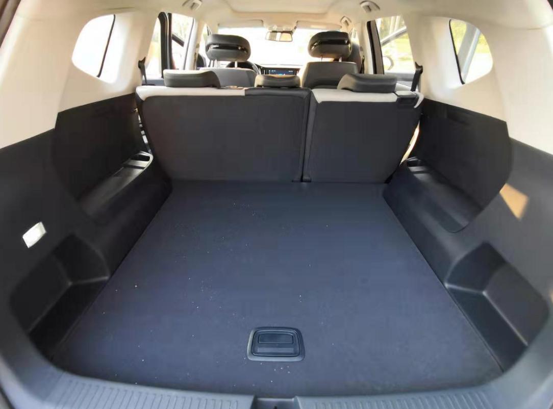 油耗不到3毛5售价不足7万,车长超4.7米起售价不到8万元