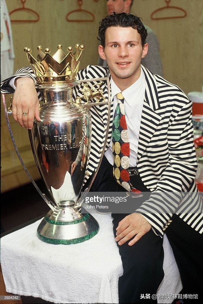 锐步历年足球鞋,历年锐步足球鞋